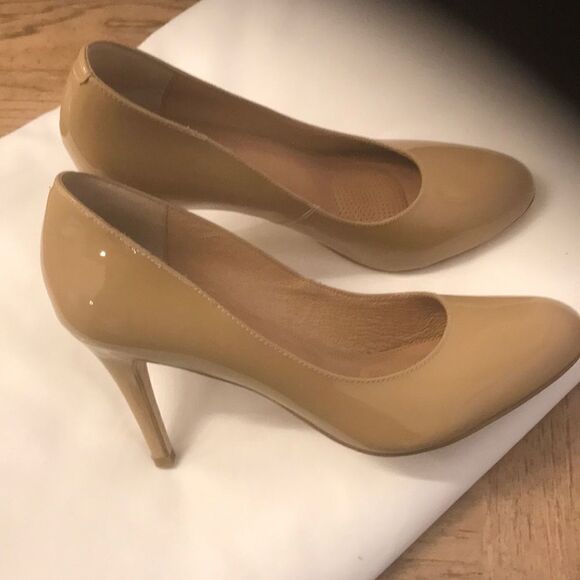 CORSO COMO TAUPE PUMPS.  NEW - Picture 8 of 8